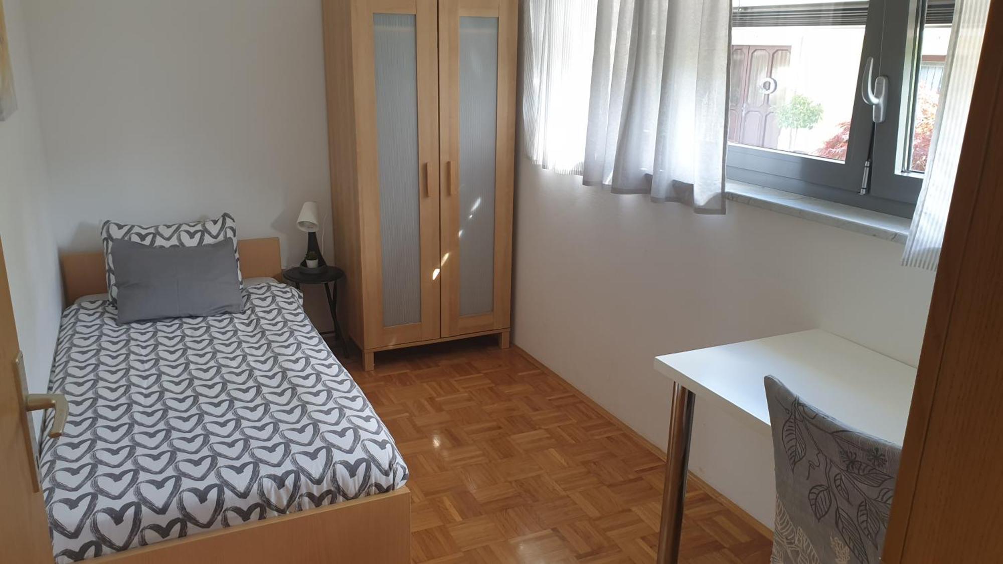 Apartment Emma Ljubljana - Free Parking, Ac, Wifi Exterior photo